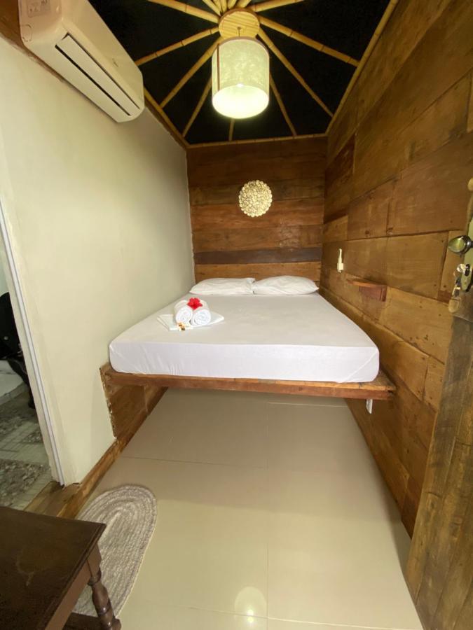 Da Praca Hostel *
